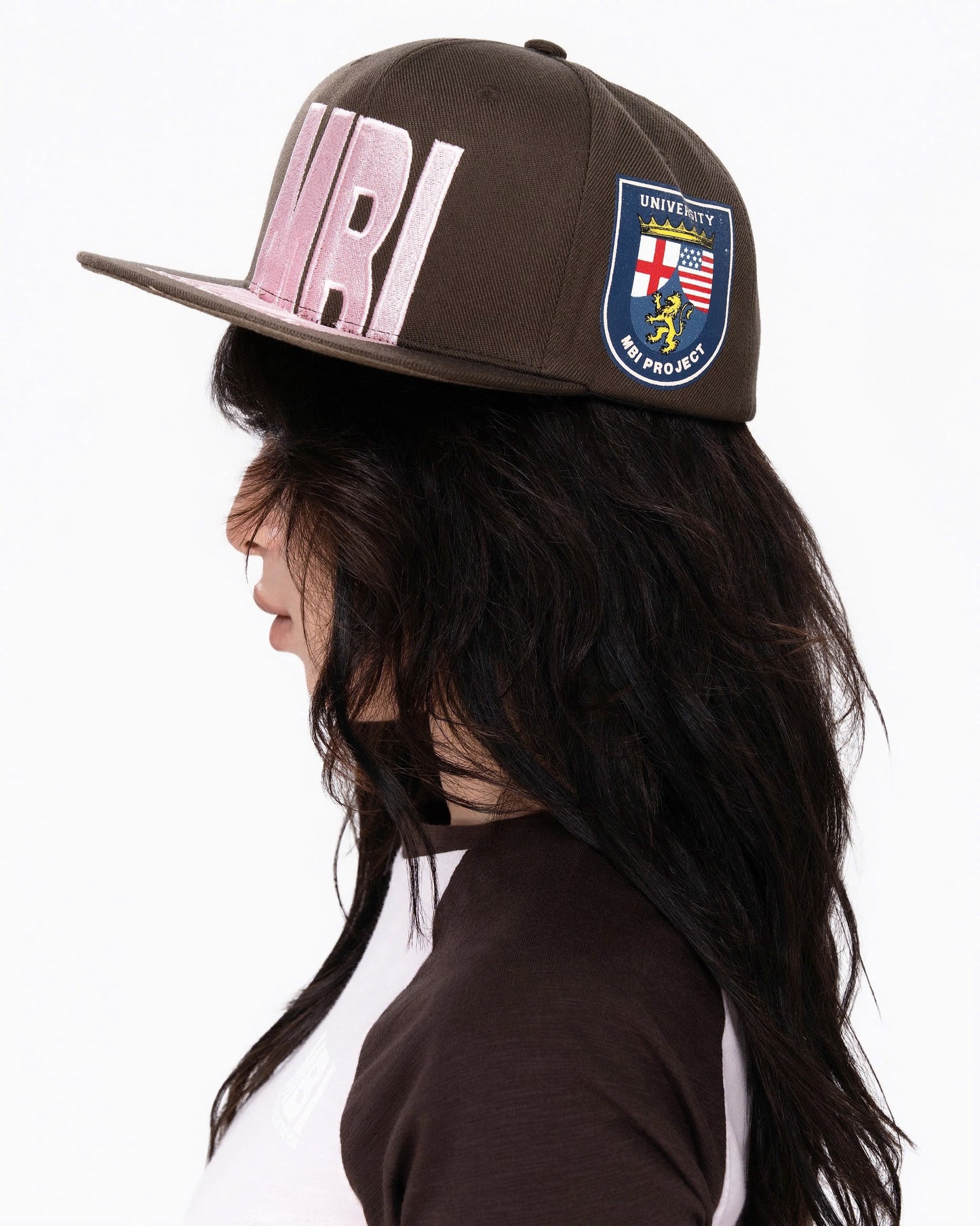 MBI UNIVERSITY SNAPBACK - BROWN PINK