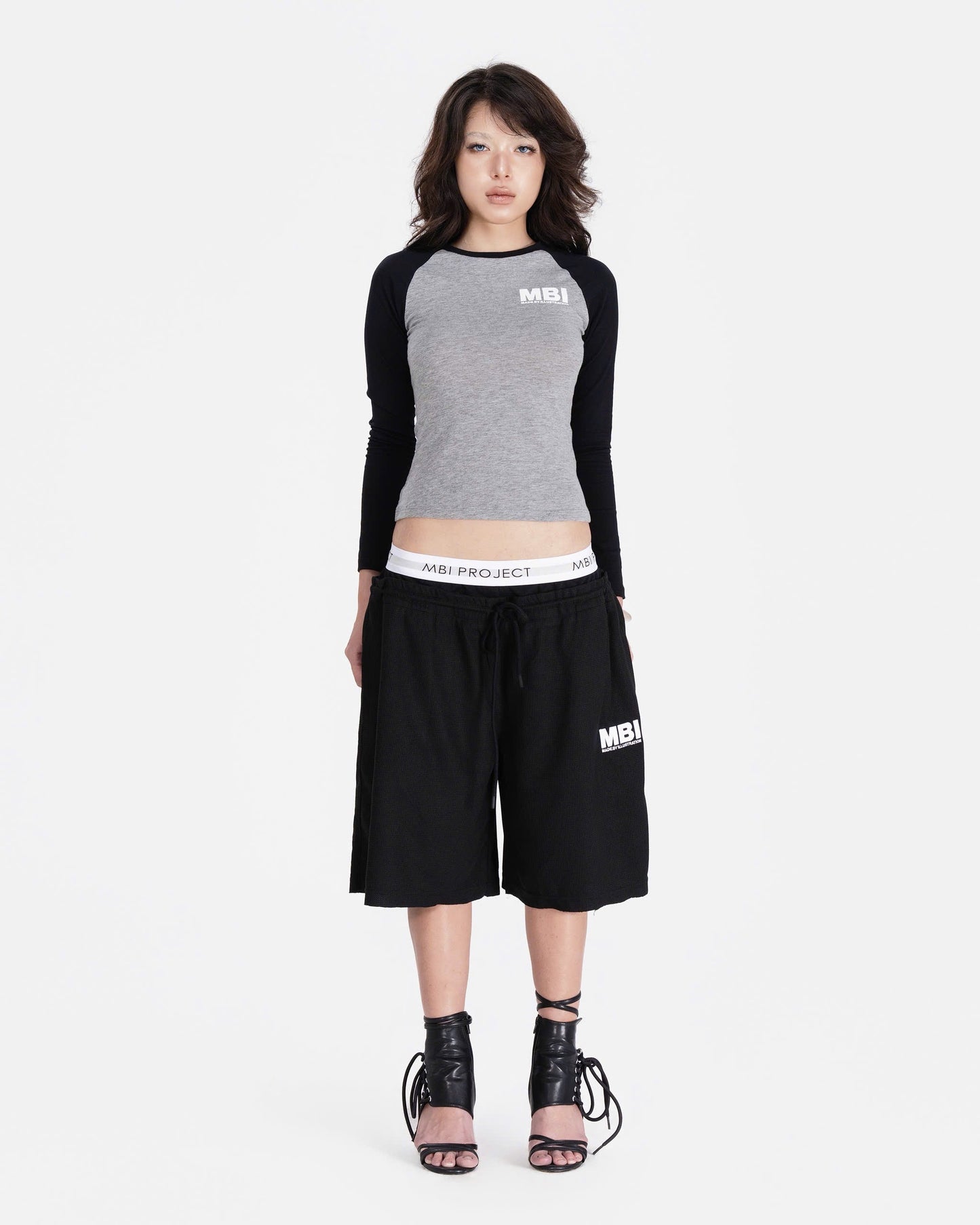 DOUBLE WAISTED SHORT - BLACK